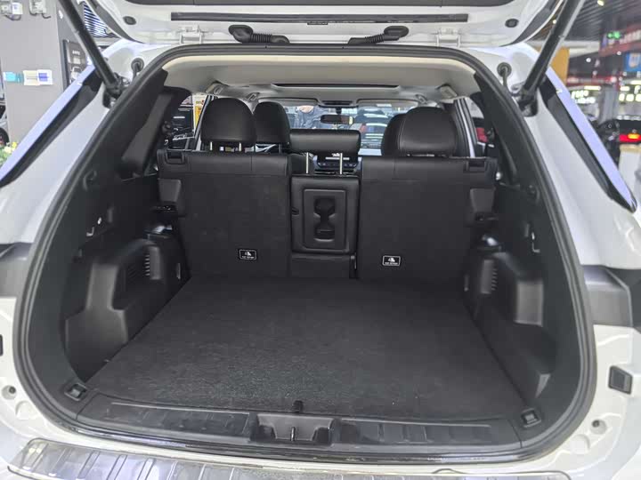 Фото 7 - Mitsubishi Outlander