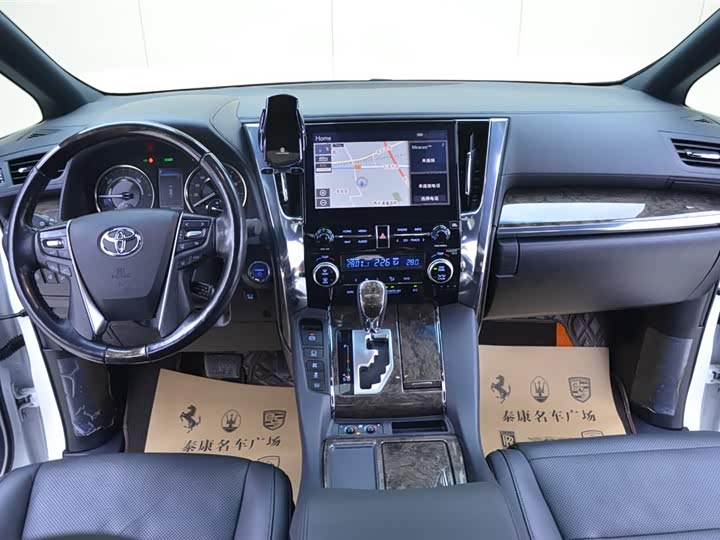 Фото 7 - Toyota Vellfire