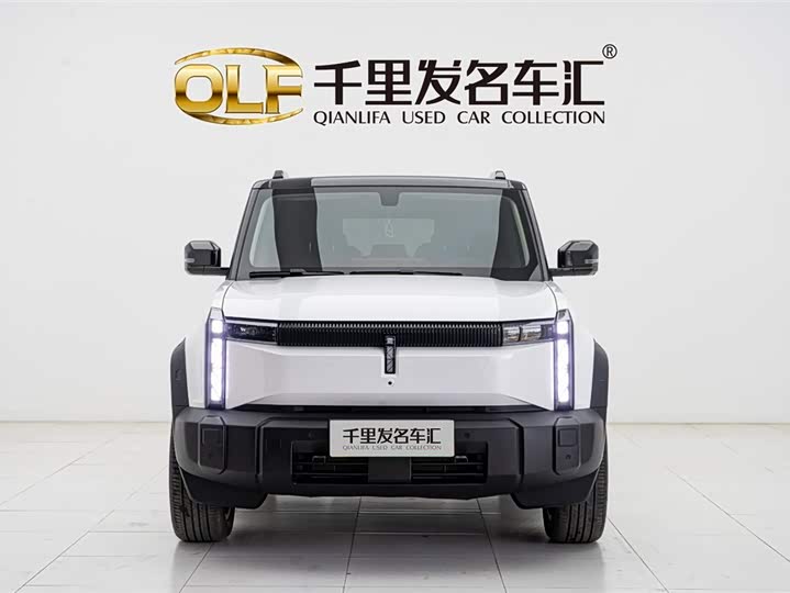 Фото 2 - Chery iCar 03