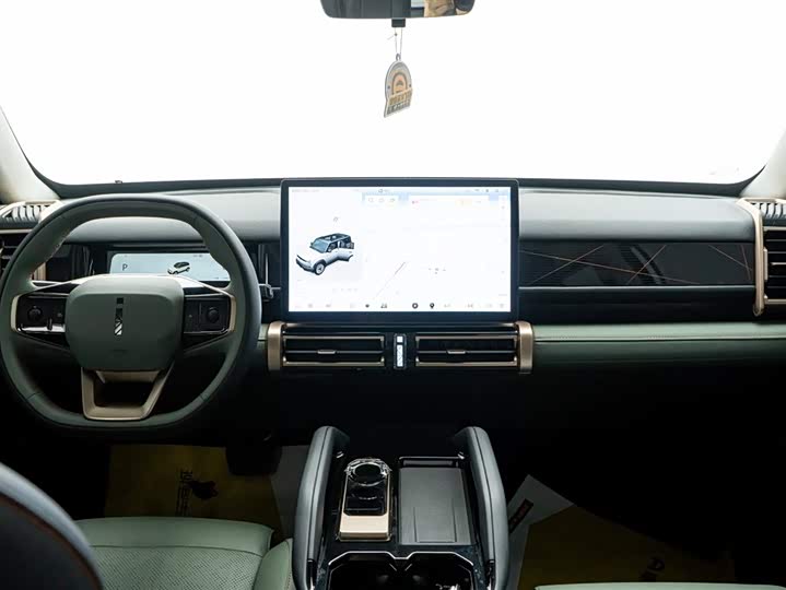 Фото 4 - Chery iCar 03