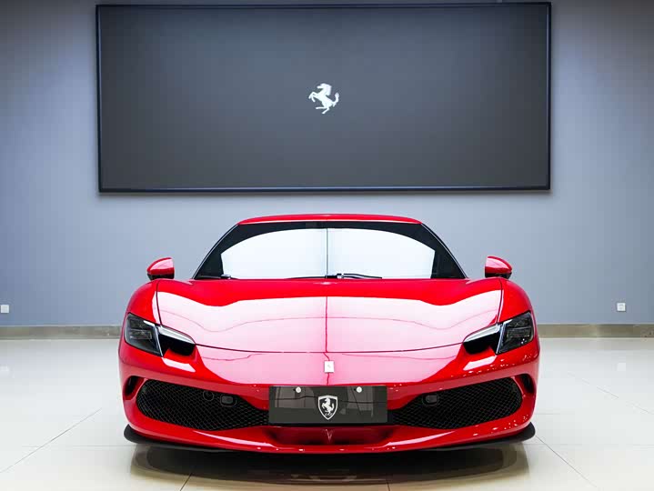 Фото 2 - Ferrari 296