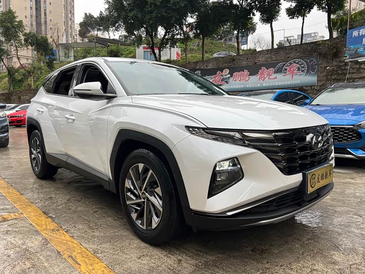 Фото 3 - Hyundai Tucson L