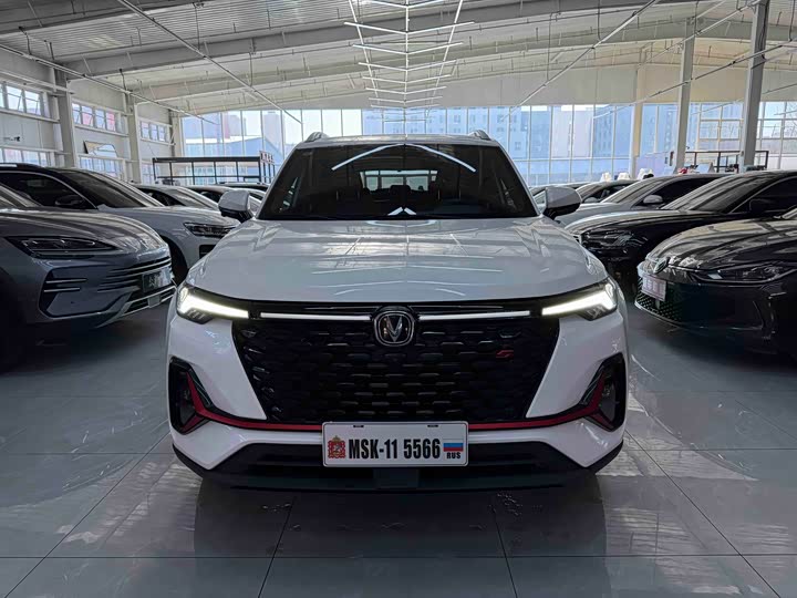 Фото 2 - Changan CS35 Plus