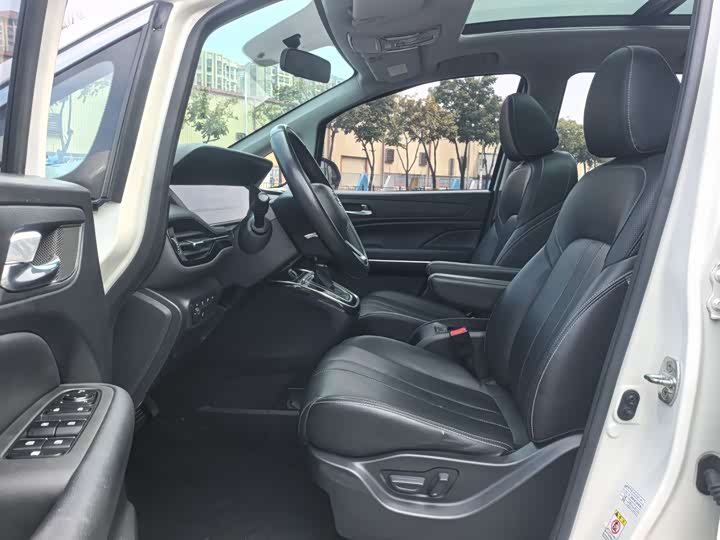 Фото 4 - GAC Trumpchi M6