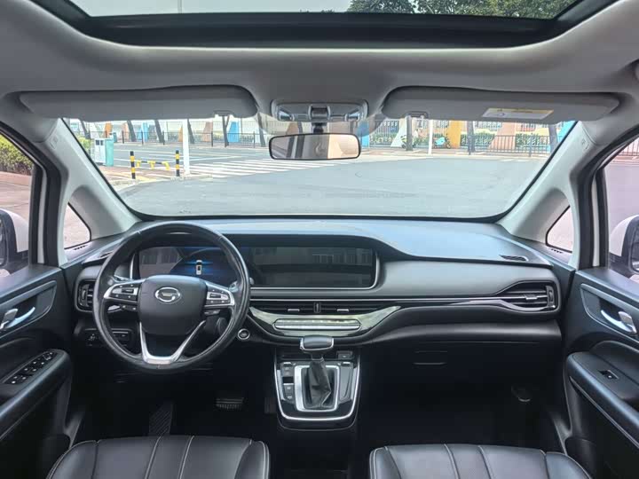 Фото 5 - GAC Trumpchi M6