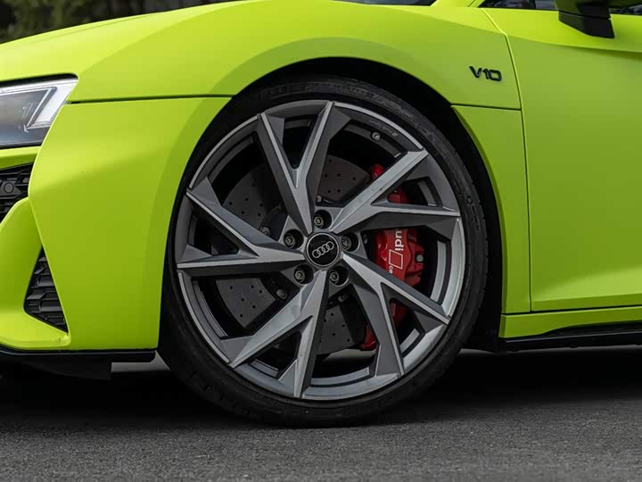 Фото 8 - Audi R8