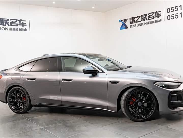 Фото 6 - Audi A5L Sportback