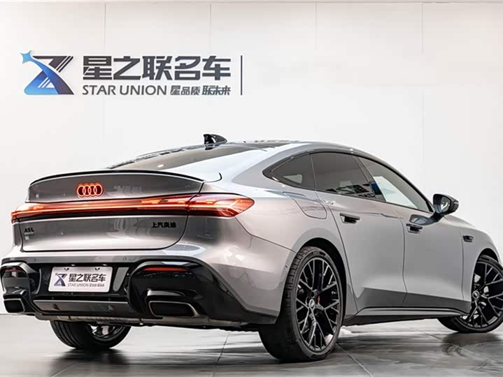 Фото 7 - Audi A5L Sportback