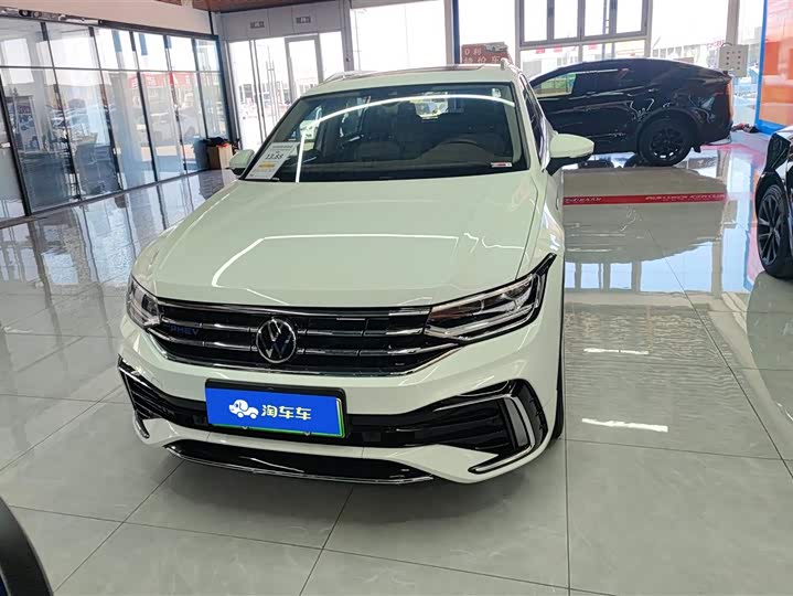 Фото 2 - Volkswagen Tiguan L Hybrid