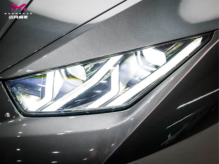 Фото 6 - Lamborghini Huracán