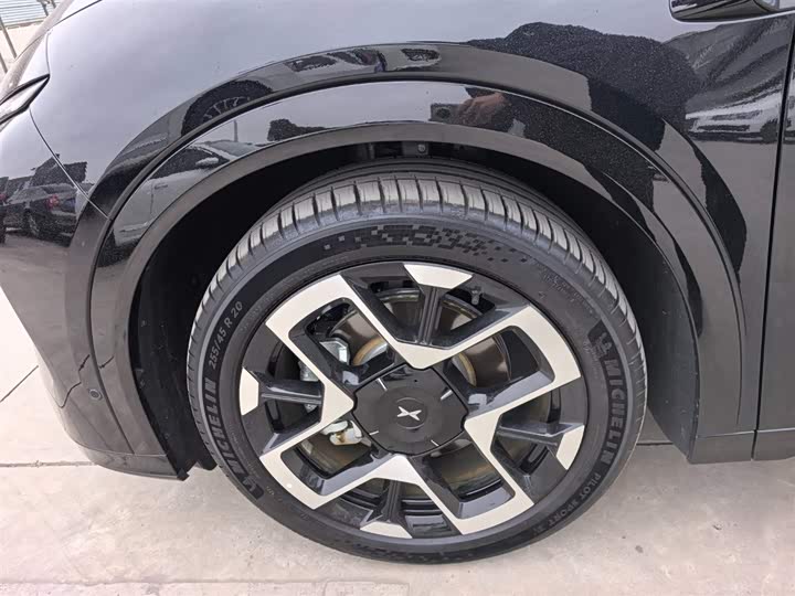 Фото 8 - XPeng G7