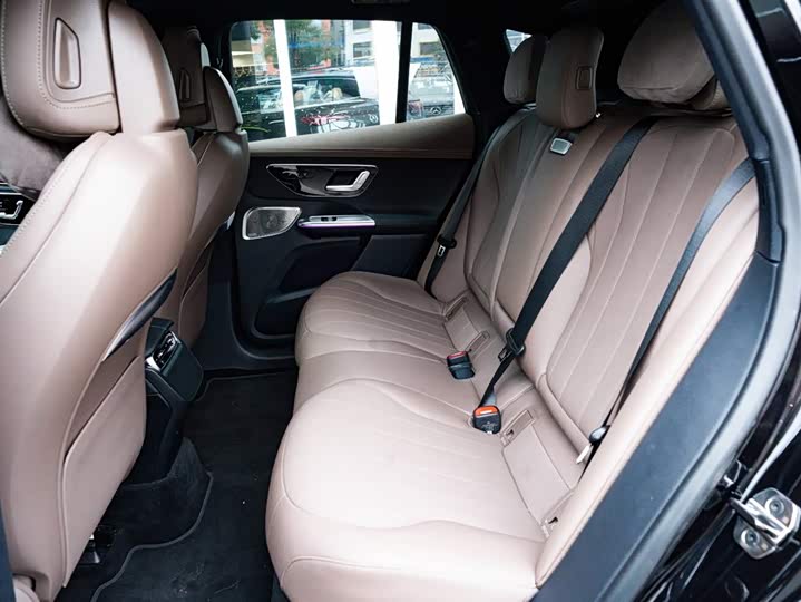 Фото 4 - Mercedes-Benz EQE SUV