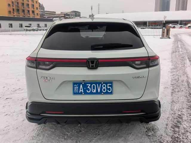 Фото 2 - Honda Vezel