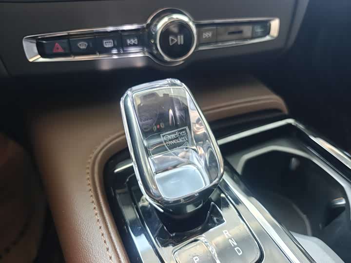 Фото 9 - Volvo S90 Hybrid