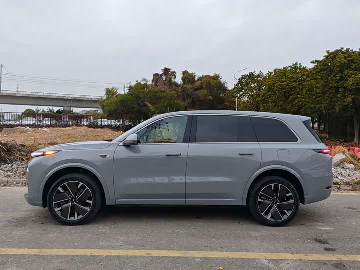 Фото 8 - LiXiang L9