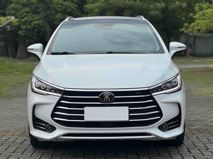 Фото 2 - BYD Song Max