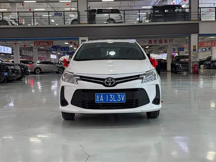 Фото 3 - Toyota Vios