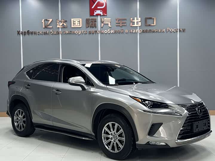 Фото 4 - Lexus NX