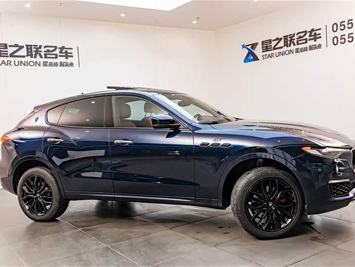 Фото 5 - Maserati Levante