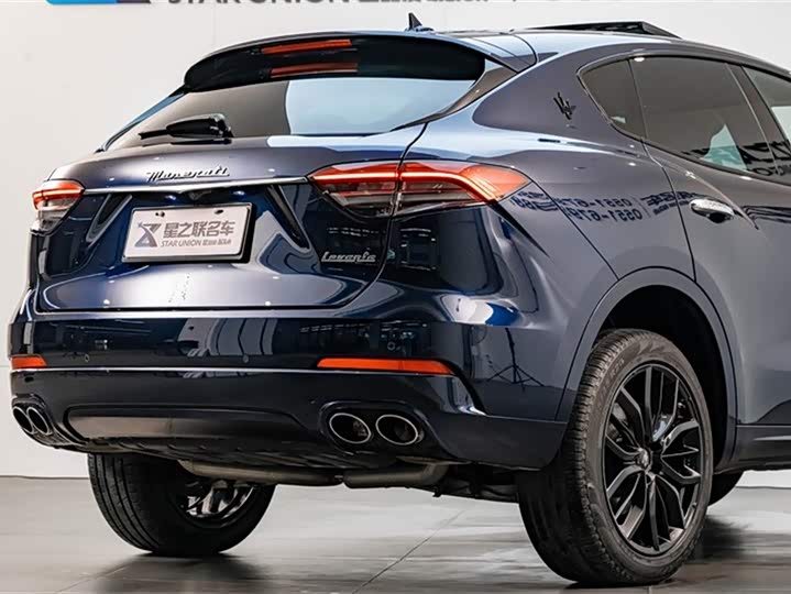 Фото 7 - Maserati Levante