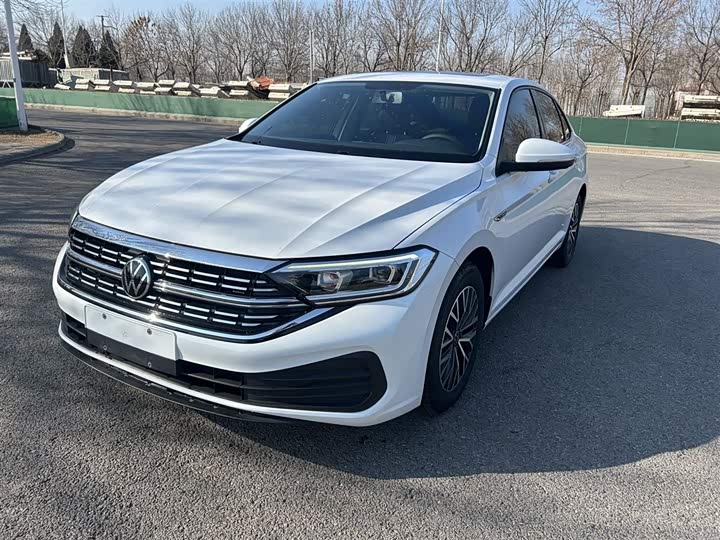 Фото 1 - Volkswagen Sagitar L