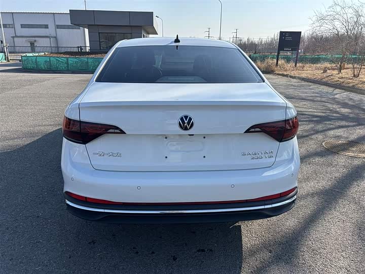 Фото 5 - Volkswagen Sagitar L
