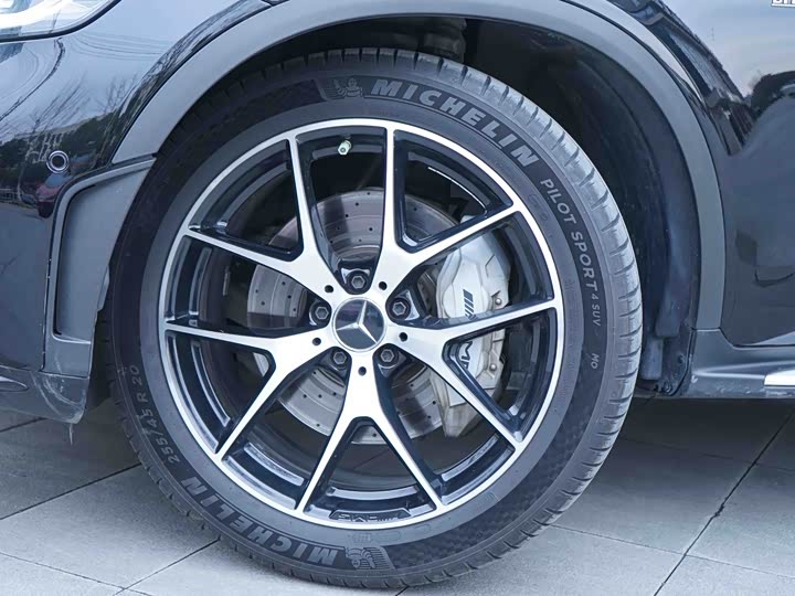 Фото 7 - Mercedes-Benz GLC-Class AMG