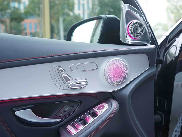 Фото 9 - Mercedes-Benz GLC-Class AMG