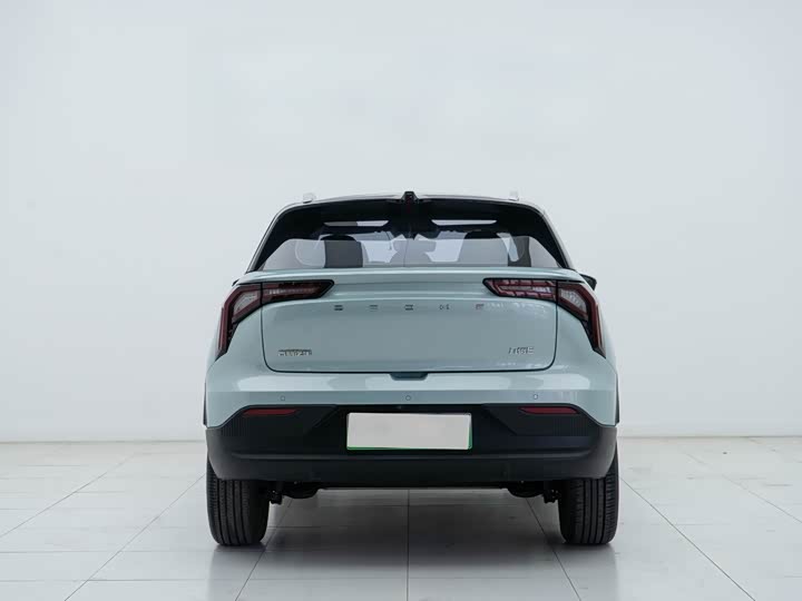 Фото 4 - Geely Geometry E Firefly