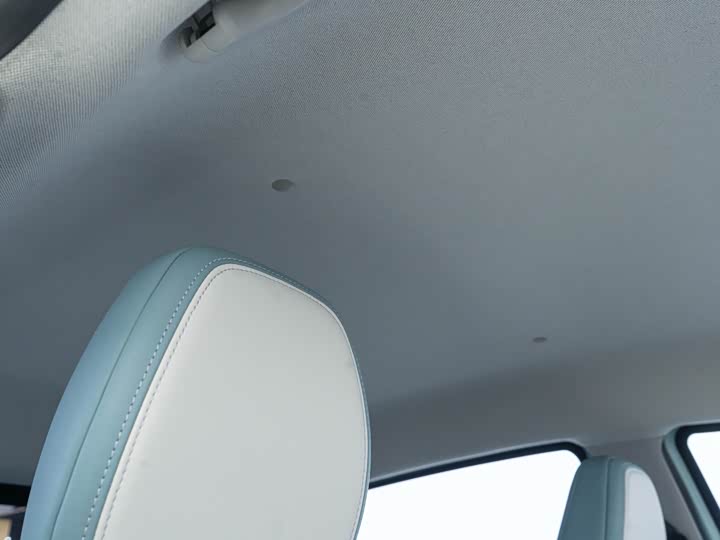 Фото 9 - Geely Geometry E Firefly