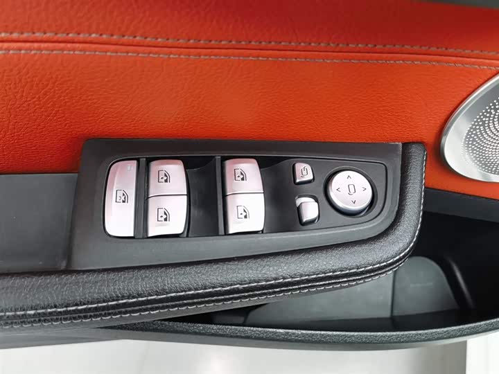 Фото 9 - BMW 1 Series