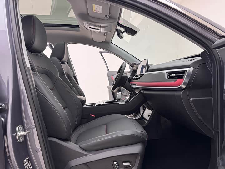 Фото 8 - Chery Tiggo 7