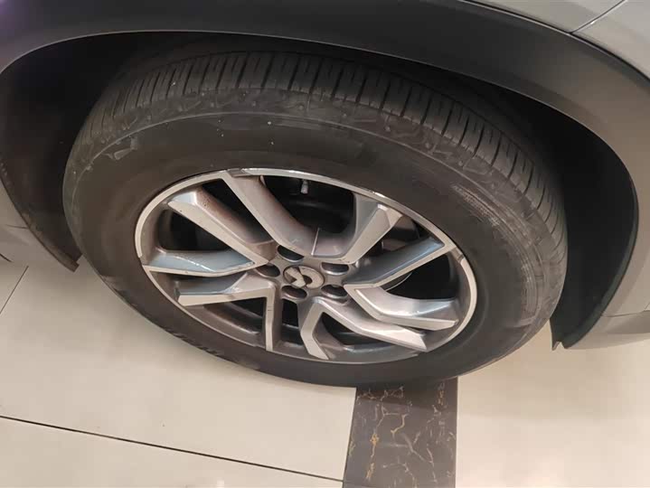 Фото 6 - Nio EC6