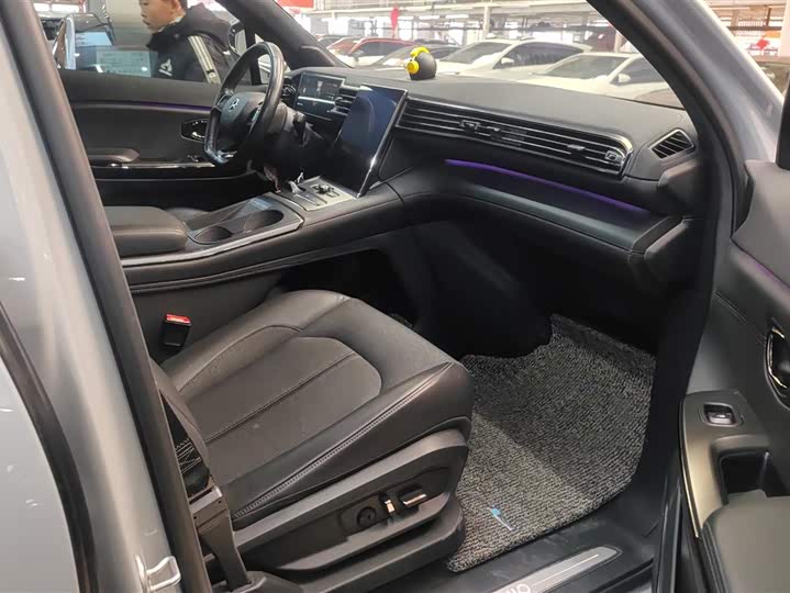 Фото 8 - Nio EC6