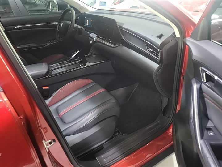 Фото 8 - Bestune T55