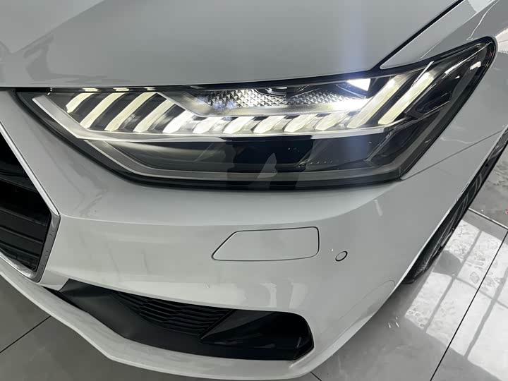 Фото 6 - Audi A7