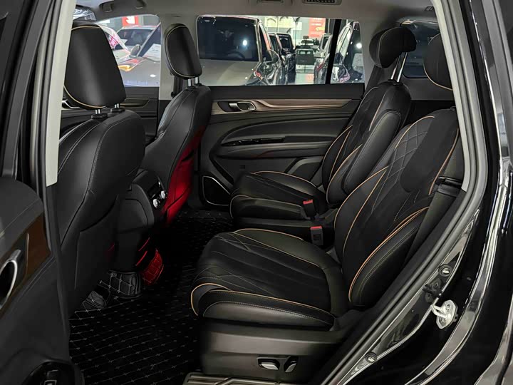 Фото 7 - Ford Equator