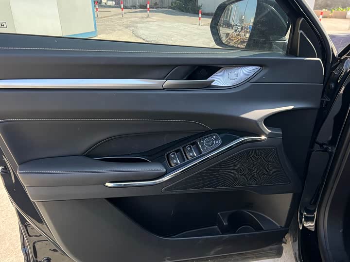 Фото 8 - Haval H6