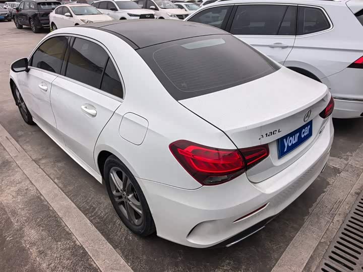 Фото 4 - Mercedes-Benz A-Class