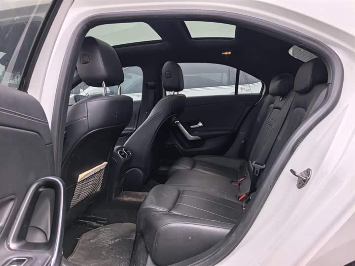 Фото 8 - Mercedes-Benz A-Class