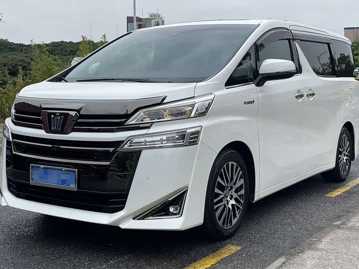 Фото 3 - Toyota Vellfire