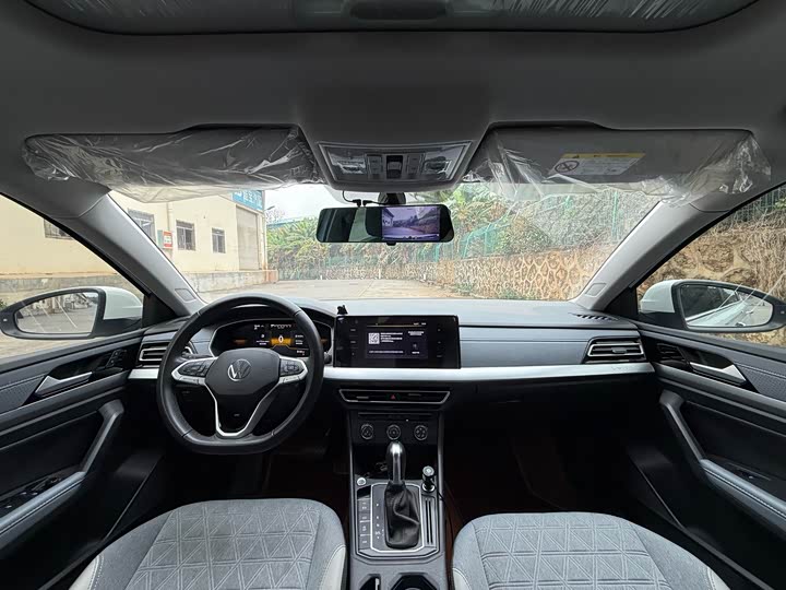 Фото 8 - Volkswagen Lavida