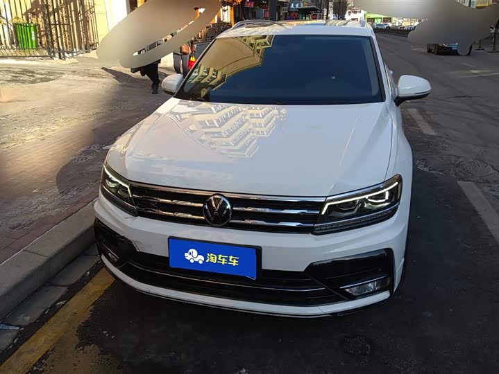 Фото 2 - Volkswagen Tiguan L Pro