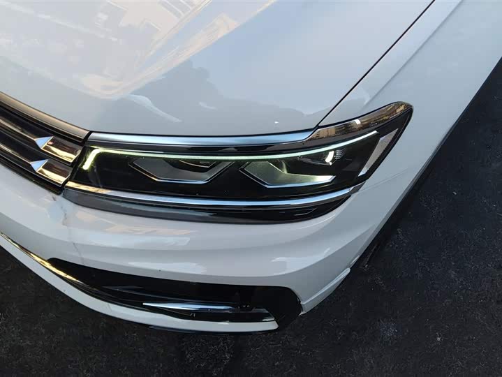 Фото 5 - Volkswagen Tiguan L Pro