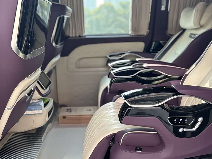 Фото 8 - Mercedes-Benz Vito