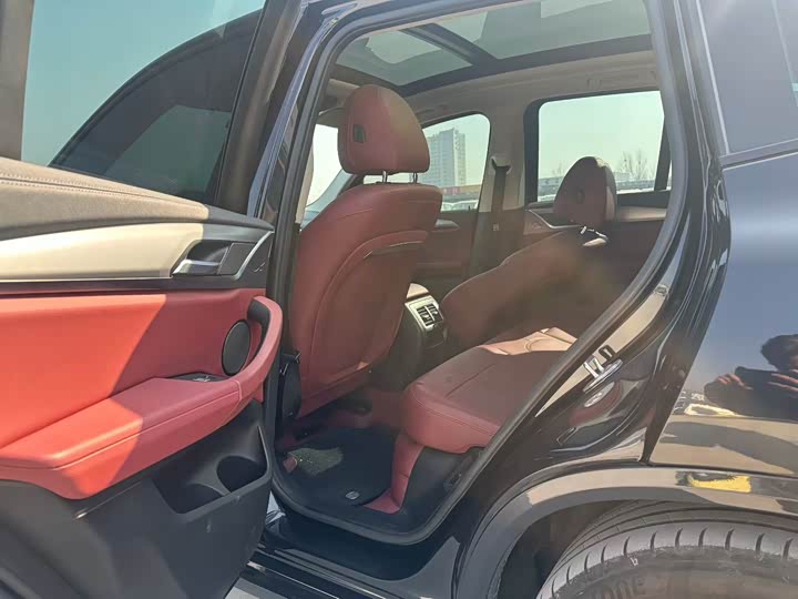 Фото 4 - BMW iX3