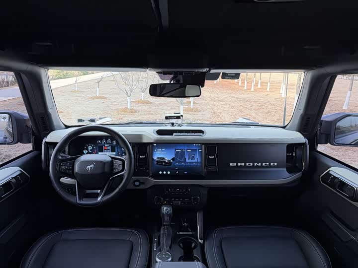 Фото 5 - Ford Bronco