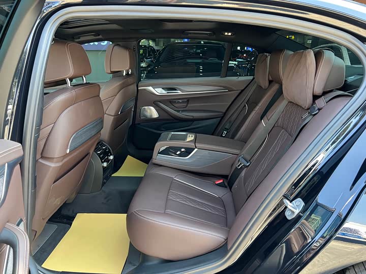 Фото 6 - BMW 5 Series