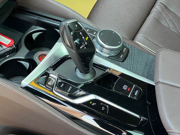 Фото 9 - BMW 5 Series