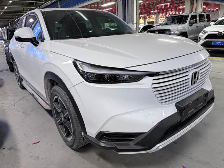 Фото 3 - Honda Vezel